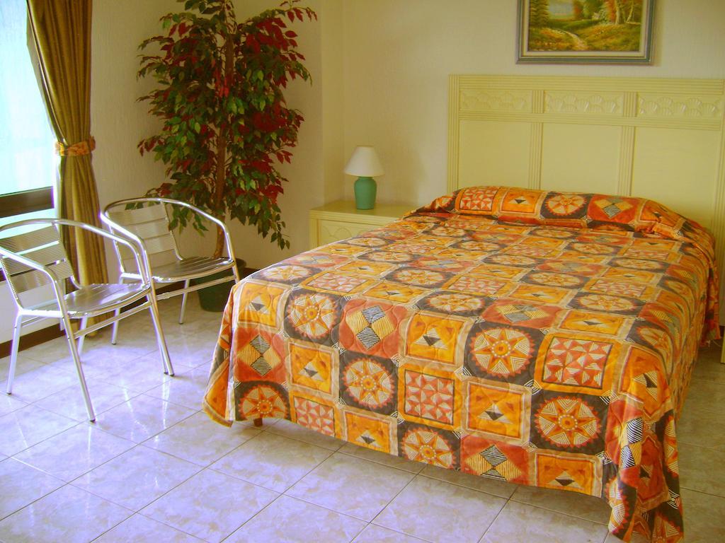 Hotel La Riviera De Atitlan Panajachel Pokój zdjęcie