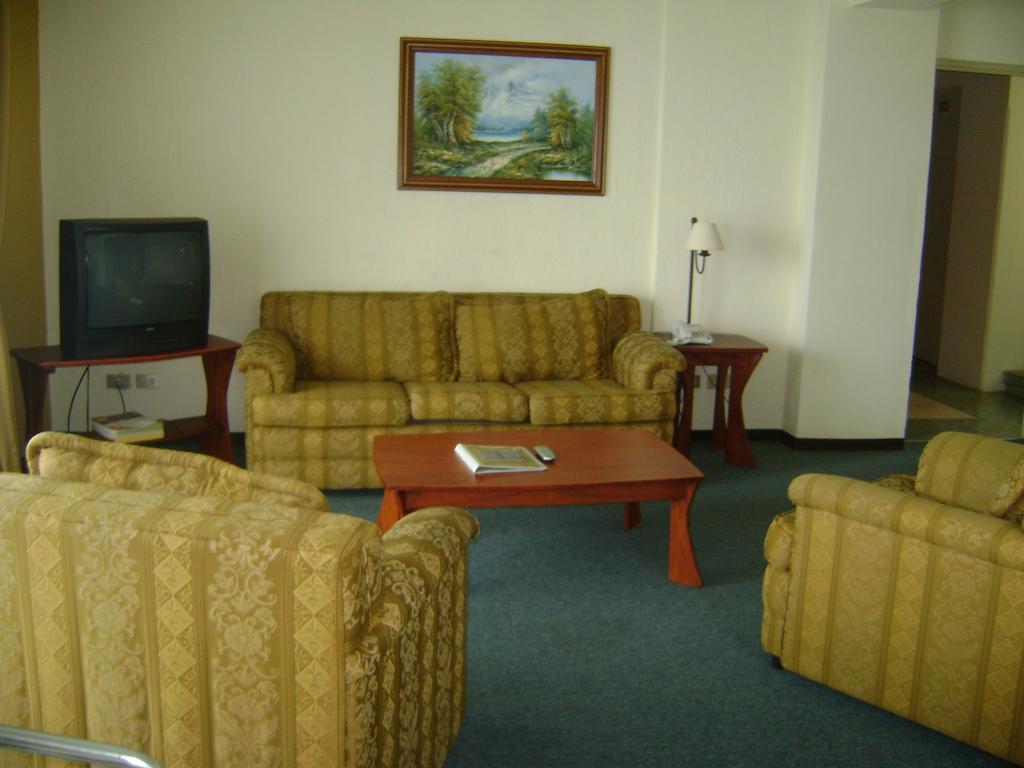 Hotel La Riviera De Atitlan Panajachel Zewnętrze zdjęcie